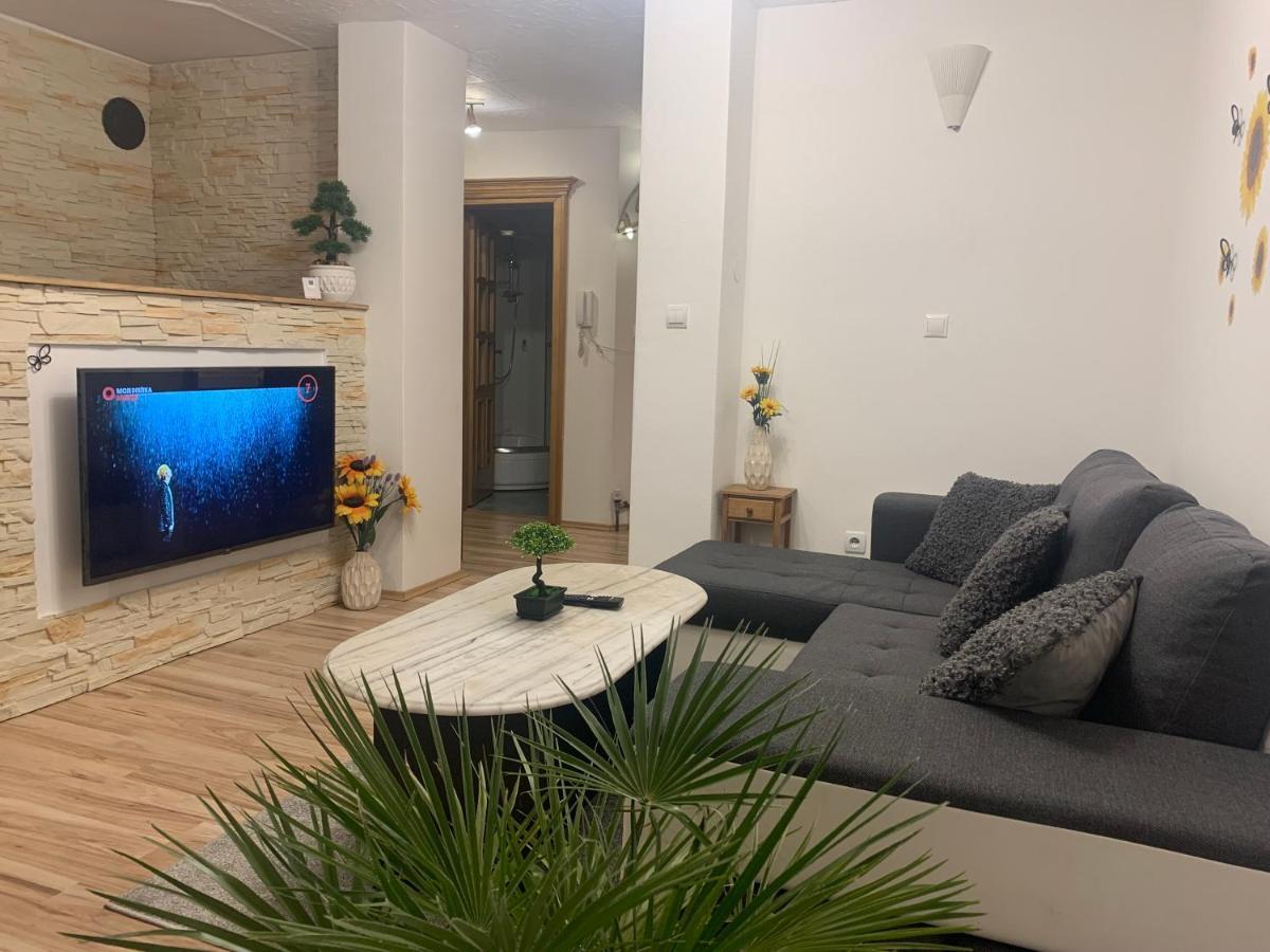 Apartman Slunecnice S Terasou Czeskie Budziejowice Zewnętrze zdjęcie